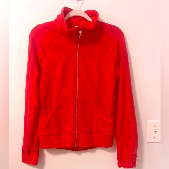 Lululemon Red High Neck Zip Contempo Jacket - like NEW - Size 4 - Picture 4 of 9